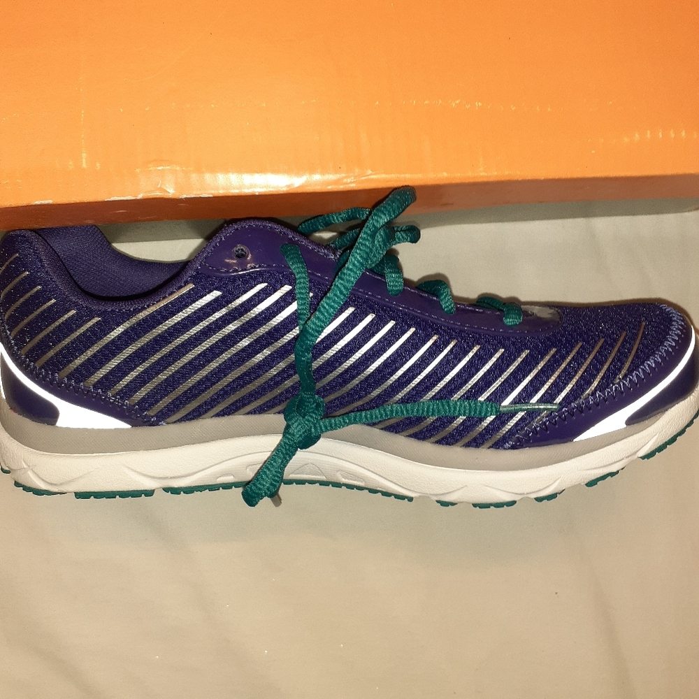 Women sneakers